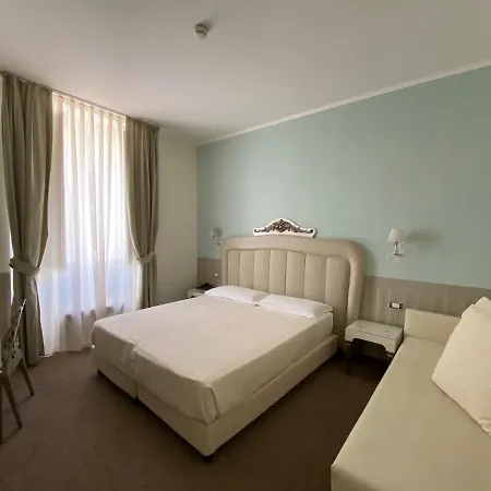 Отель Jr Oriente 4*