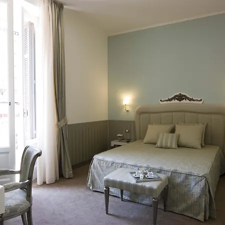 Jr Oriente Отель Бари