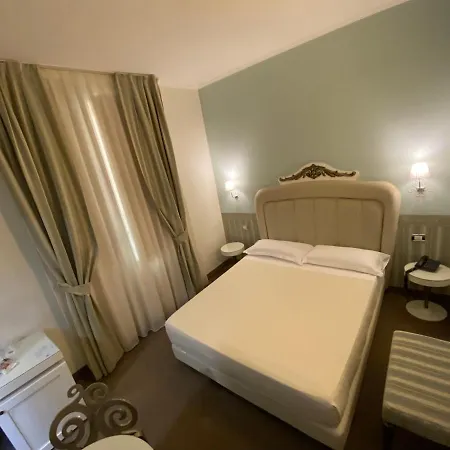 Hotel Jr Oriente 4*