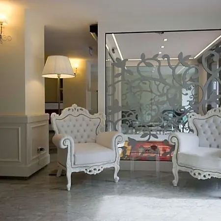 Jr Oriente 4*