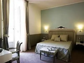Jr Oriente Hotell 4*