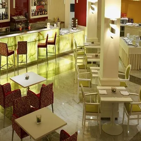 Jr Oriente 4*