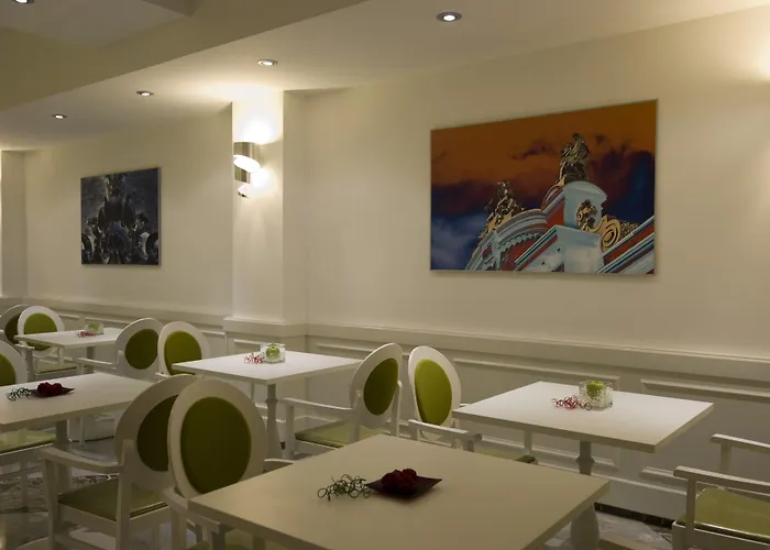 Готель Jr Oriente 4*